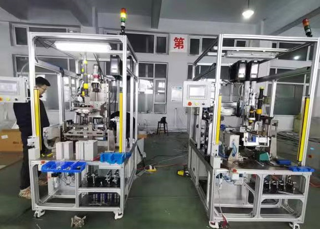 活塞杆.涂油装配线